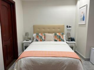 Hotel Dominican Barcelona - 4