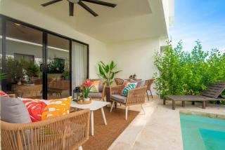 ONA | 2BR Ground Floor picuzzi & Private Patio - 4