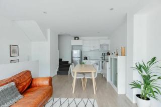 Beautiful 3BDR 2BA Townhouse in St Kilda East - 9