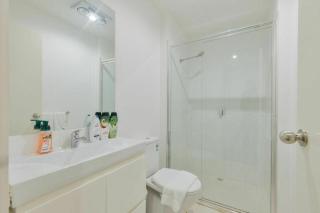 Beautiful 3BDR 2BA Townhouse in St Kilda East - 4