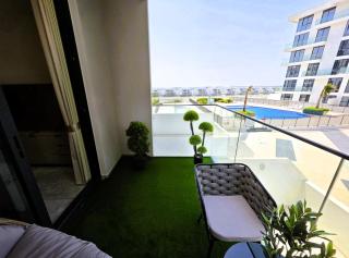 Luxury Sea Living - 1