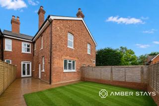 Spacious 4 Bed House in Tunbridge Wells by Amber Stays - Perfect for Business & Contractors, Sleeps 7! - 1