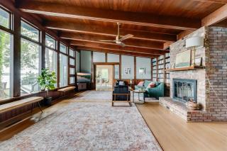 Scenic, Spacious Riverside Retreat Ropeyarn - 9