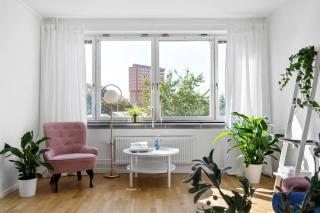 Big room in a large family apartment close to city - 6