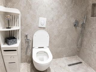 GUGA Host House - 4