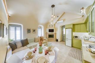 The Prinos Retreat Residence, Traditional Stone House with Rooftop Terrace, Chios - 9