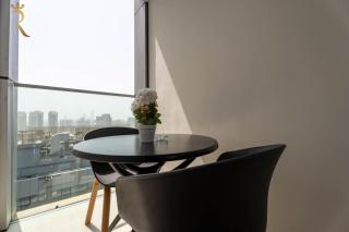 2BR Luxe Haven - Chic Al Reem Retreat - Abu Dabi - 6