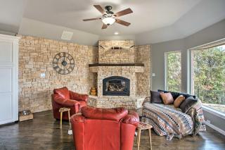 Poolside Fun! Private Lakefront Little Elm Escape - 5