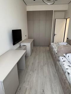 Aura Residence - 8