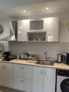 Artemis Apartments ( Yiannis House) - 1
