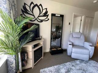 Gorgeous New Zen Suite Sleeps 4-Ski On Off Jiminy - Hancock - 8