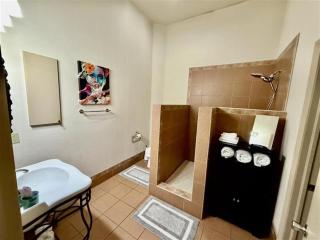 518 Colcord Unit 2 - 3
