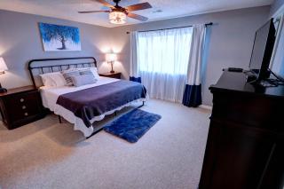 Royale Relaxation - 1