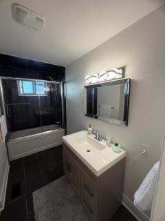 Executive Parkside Retreat in Heart of Unionville - 5