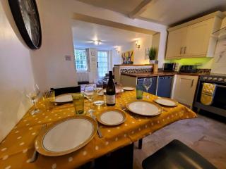Court Cottage, 2 bed period house - 5