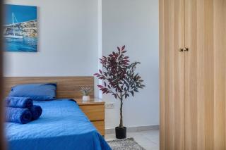 Gzira Penthouse 2BR Peaceful Balcony - 3