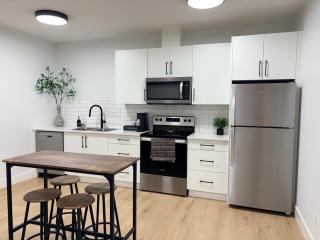 Upscale One Bedroom Suite in New Build - 9