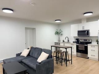 Upscale One Bedroom Suite in New Build - 8
