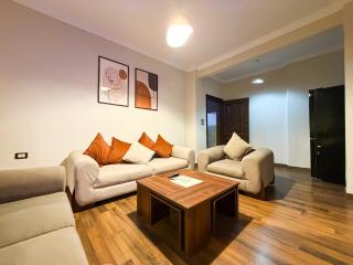 3BR Stylish Apt In Heart Of Maadi-Mins From Nile - Kairo - 0