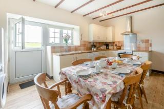 3 Bed in Falmouth oc-consw - Constantine - 2