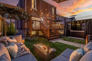 Family Luxury Getaway: Hot Tub, Sauna & Game Room - 6