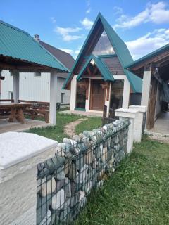 Holiday House - 9