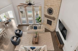 Luxury Oasis w Pool, Cinema, Games & Heated Spa - 3