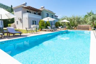 Golden Sun Bungalows - 8
