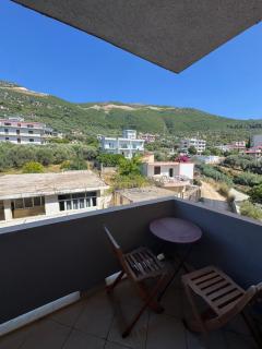 Hill Apartment - 1
