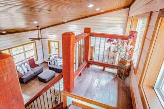 Pet Friendly Broken Bow Cabin with Private Hot Tub Near Beavers Bend State Park - 7