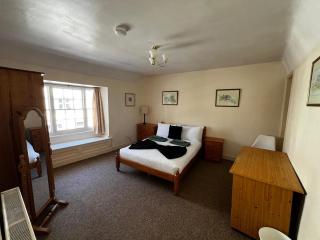 3BR Historic Townhouse for 6 Guests - 5