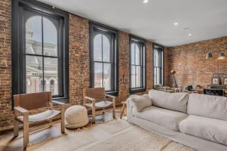Main Street Modern Loft - 9