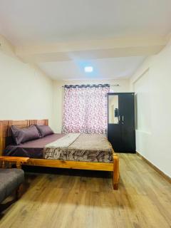 Green Hills Cottage - 1