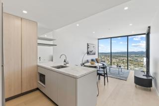 Stylish 1BR Apartment in Broadbeach - 9