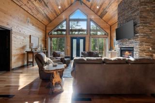 Broken Bow Cabin with Private Year Round Hot Tub Sleeps 9 - 4