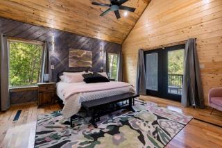 Broken Bow Cabin with Private Year Round Hot Tub Sleeps 9 - 1