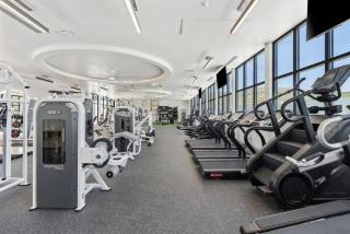 Downtown Luxury 2BD 2BA Pool Spa Pking Bowling - 6
