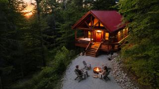 Moonbow Cabin - Secluded Couples Cabin with Hot Tub - 0