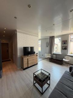 West Apartment - 7