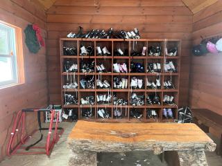 Mid-mod VT Dream Chalet near skiing and lake with Clubhouse hot tub, pools - 9