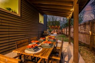 Luxury STL Oasis: Sauna, Firepit Lounge & Games - 1