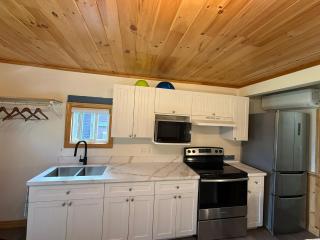 Lakewoods Cottage - 1