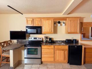 Cozy 1st floor Villa Studio, with FREE waterpark passes - 9