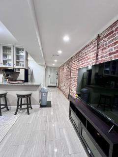Capitol Escape 2BR Private Apt Near Metro - 7