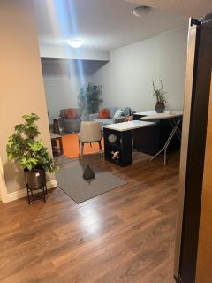 Home away from Home Private Parking 2 Bathrooms - 3