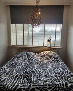 Cozy Apartment with Large Terrace in Kopavogur - 5