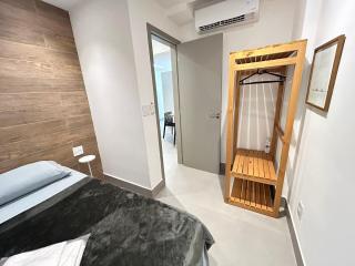 Arpoador, 2 suítes, a 20 metros da praia - 7