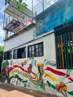 Lazy Crab Hostel - 6