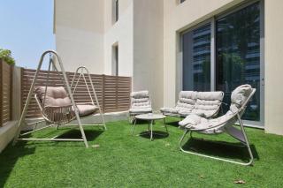 Modern 3BR with Maids Room - Luxe Seaside Retreat - 8