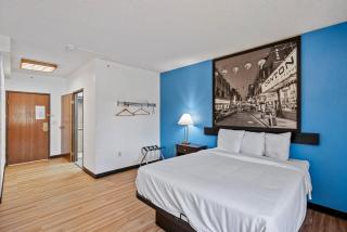 Woodland Inn and Suites Extended Stay - 4